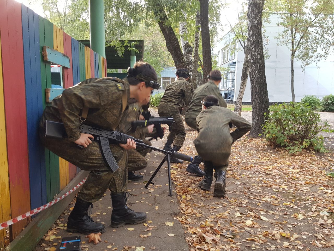Стрельба, гранаты и дроны: для московских школьников устраивают «День призывника»